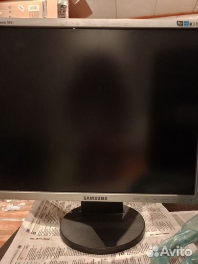 Монитор ЖК Samsung б/у