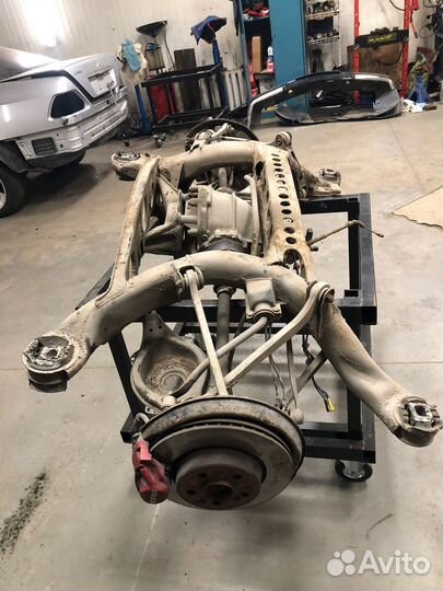 Задний подрамник в сборе CL140 купе 1996 г в