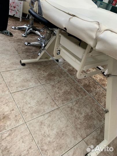 Косметологическая кушетка складная