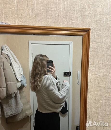 Свитер женский