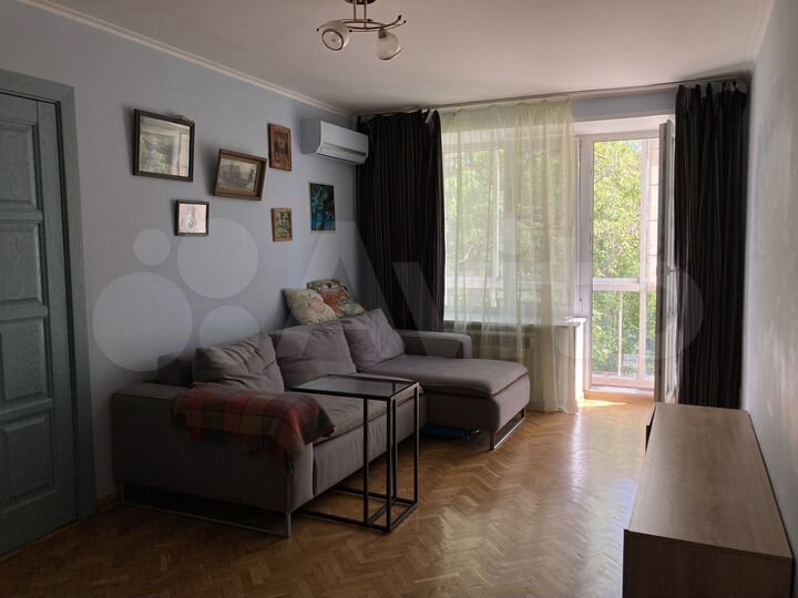 3-к. квартира, 55 м², 3/9 эт.