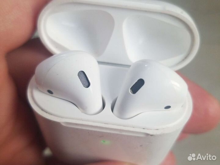 Airpods рабочий