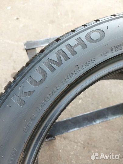 Kumho WinterCraft WP72 245/45 R18 и 275/40 R18 103V