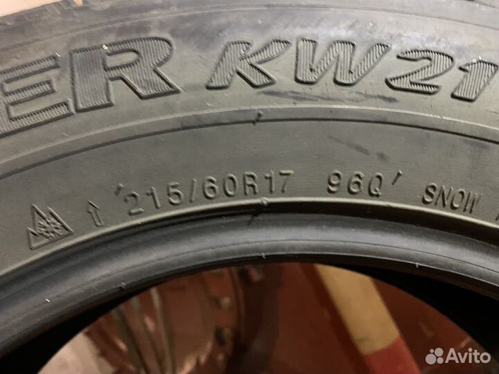 Kumho Ice Power KW21 215/60 R17 96Q