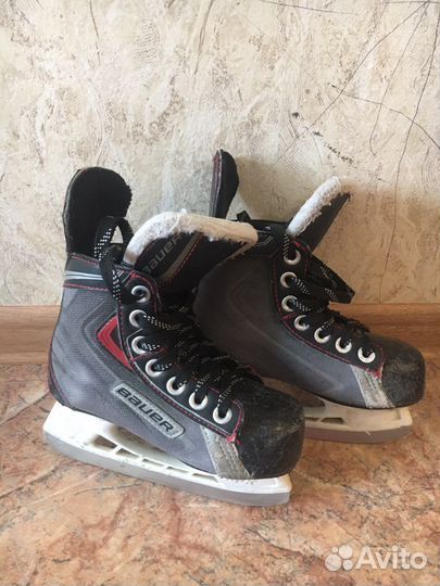 Хоккейные коньки bauer vapor, Y10