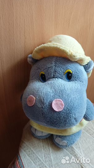 Мягкая игрушка бегемот