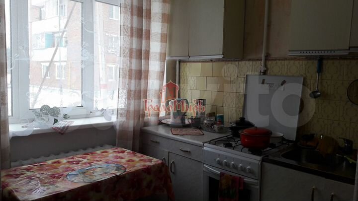 Комната 13 м² в 2-к., 1/3 эт.