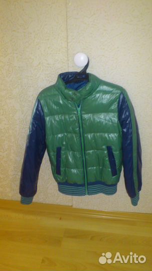 Красивая модная куртка