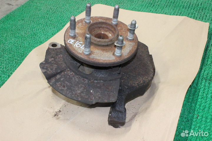 Ступица передняя левая Cadillac Escalade GMT800