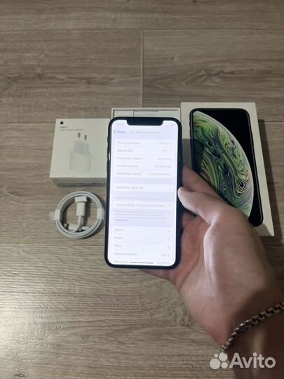 iPhone Xs, 64 ГБ
