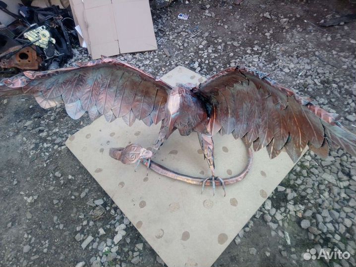 Скульптура из металла 