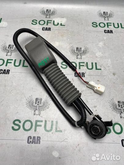 Ответная часть ремня безопасности задняя правая