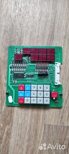 Плата с радиодеталями