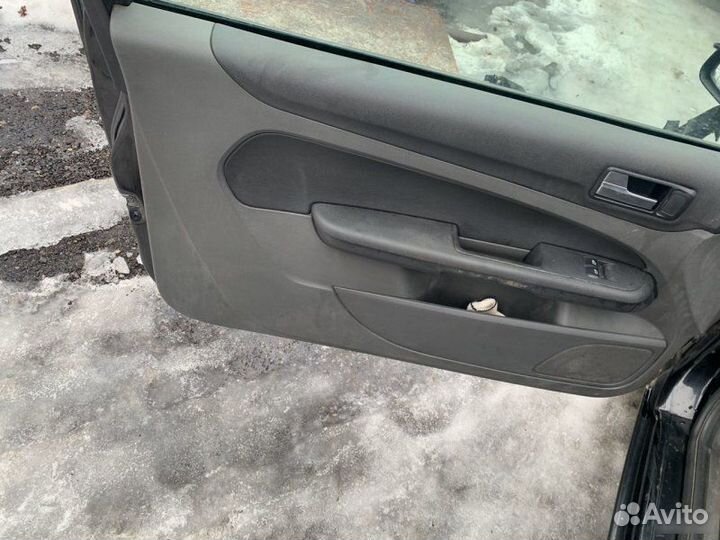 Дверные карты Ford Focus 2