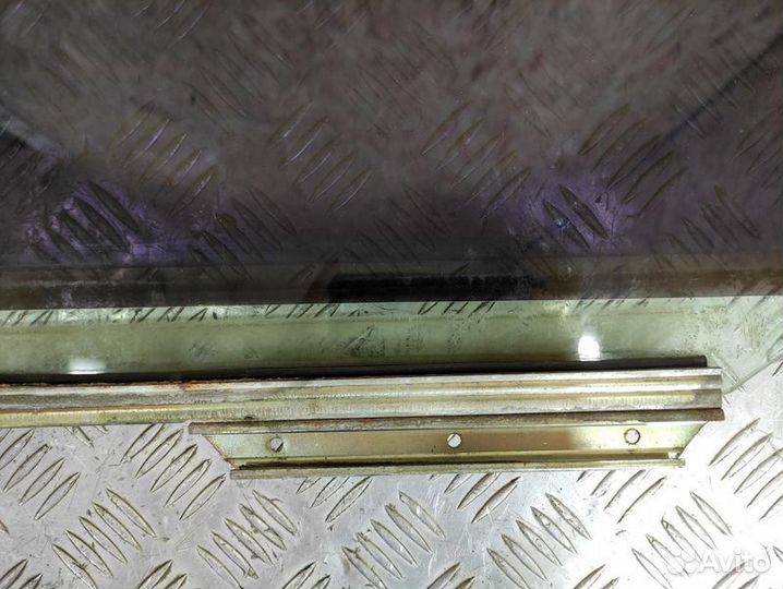 Стекло двери задней правой Byd F3 2006-2013