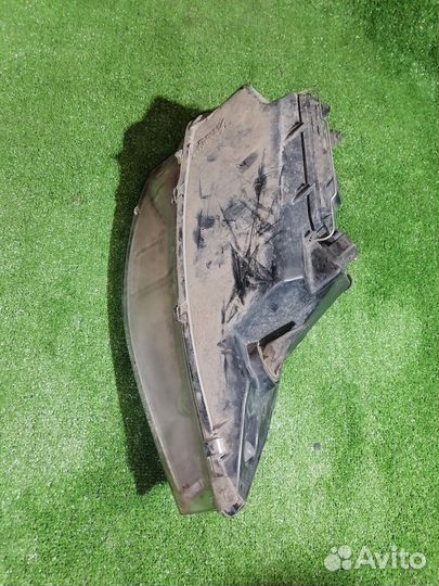 Фара левая Ford Focus/Focus RS