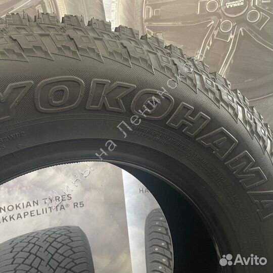 Yokohama Geolandar A/T G015 275/55 R20 117H