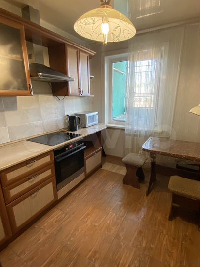 2-к. квартира, 48 м², 3/10 эт.