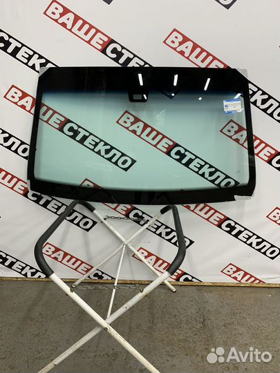 Лобовое стекло Land Rove Freelander 1 Установка 1ч