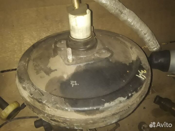 Вакумный усилитель тормозов BMW 5 E34 бмв 5 Е34