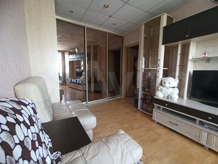 2-к. квартира, 45 м², 6/9 эт.