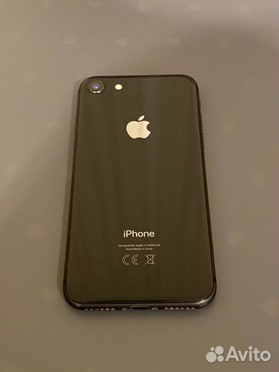 iPhone 8, 64 ГБ