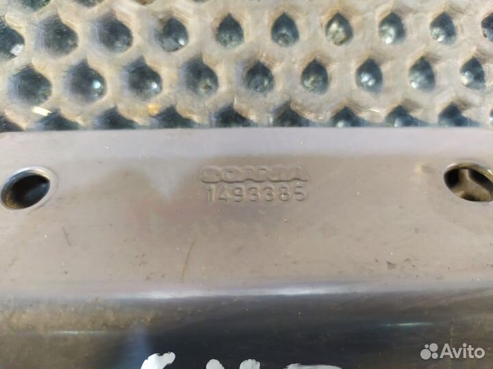 1493385 Кронштейн фары противотуманной