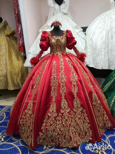 Свадебное платье