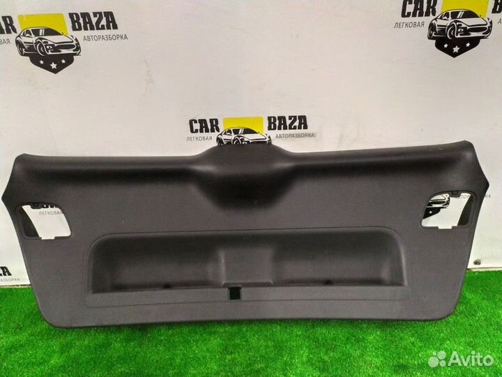 Обшивка крышки багажника Audi A3