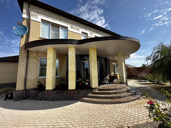 Дом 297,2 м² на участке 27 сот.