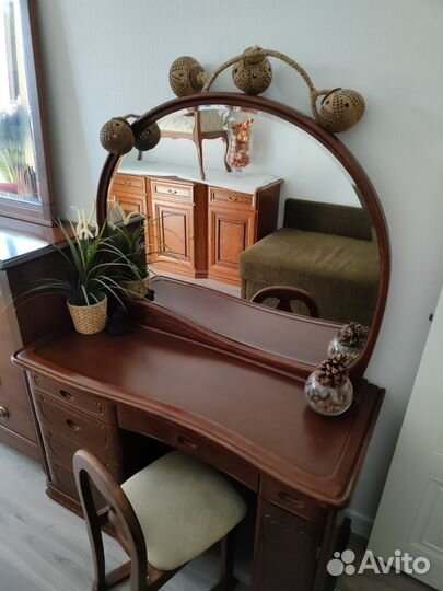 Трюмо трельяж с зеркалом