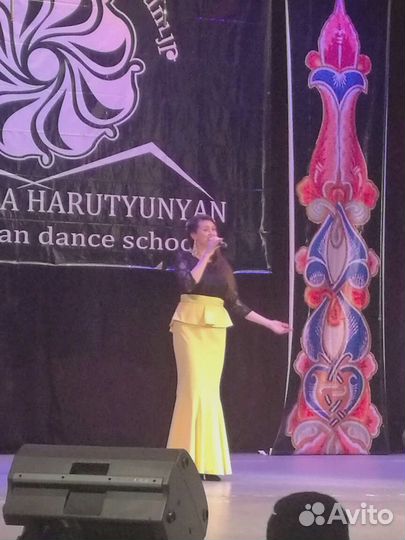 Ведущая, организатор