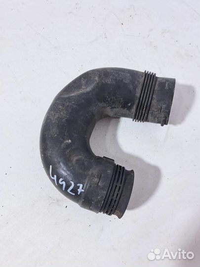 Патрубок воздушного фильтра VW Passat (B6) 2005-2