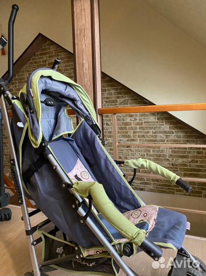 Коляска прогулочная