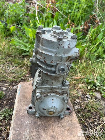 Компрессор автомобильный