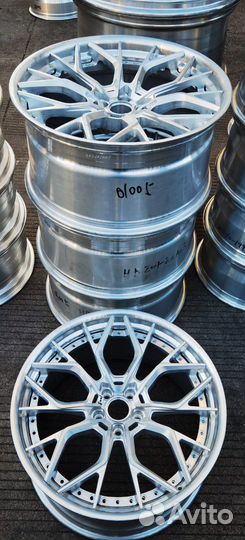 Кованые диски r22 Range Rover