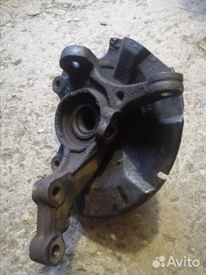 Поворотный кулак Hyundai Solaris