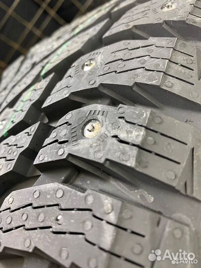 Nokian Tyres Hakkapeliitta 9 285/45 R21 113T