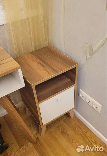 Тумба прикроватная новая дизайнерская