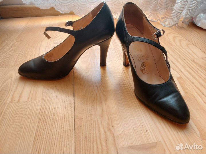 Винтажные кожаные туфли Югославия