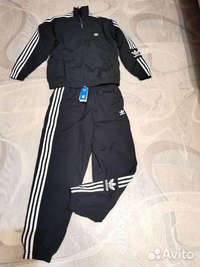 Спортивный костюм женский новый оригинал