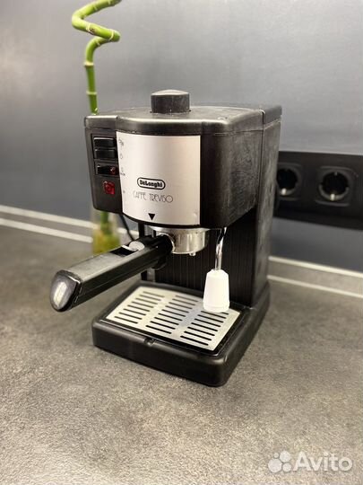 Кофемашина delonghi рожковая кофеварка черная