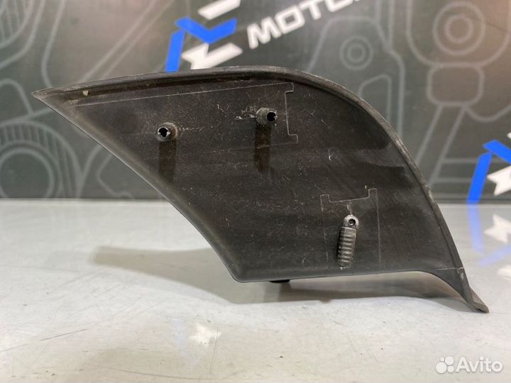 Пластик багажника правый Volkswagen Touareg 7L