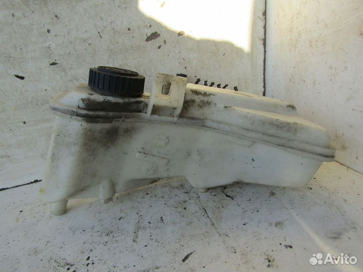 Бачок жидкости усилителя руля Пежо 605 1997г 2.1л