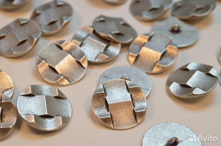 Пуговицы 27 мм
