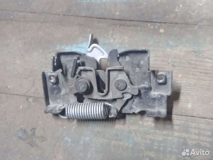 Mazda 3 bl замок капота