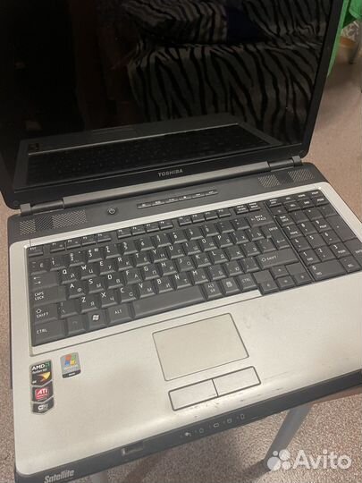Ноутбук toshiba