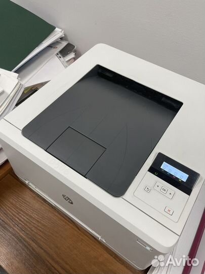 Принтер цветной hp color laser jet pro m252n