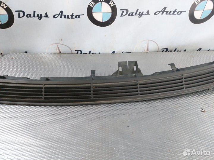 Решетка вентиляционная задней полки Bmw 325I E46