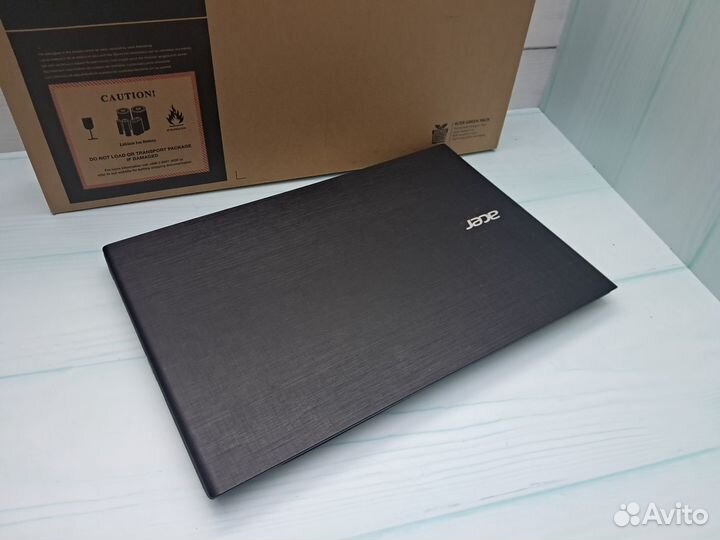 Acer i5-6200u\8gb\GeForce 940M\1TB